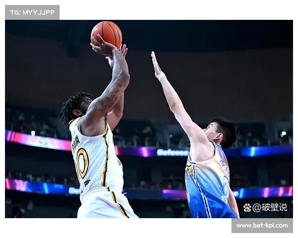 总决赛期间球员谈及未来计划,期待新赛季挑战 总决赛期间球员谈及未来计划,期待新赛季挑战