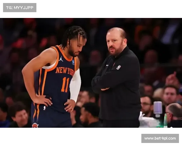 锡伯杜赛后赞团队防守，尼克斯更衣室庆祝